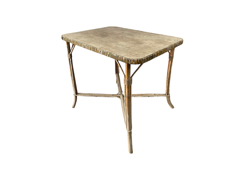 Location table rotin vintage pour les événements