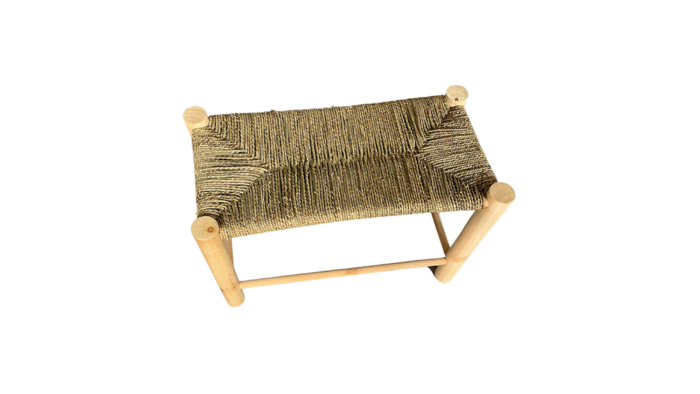 Location banc marocain événement, banc en bois et fibres de palme tressées, décor bohème, décor oriental