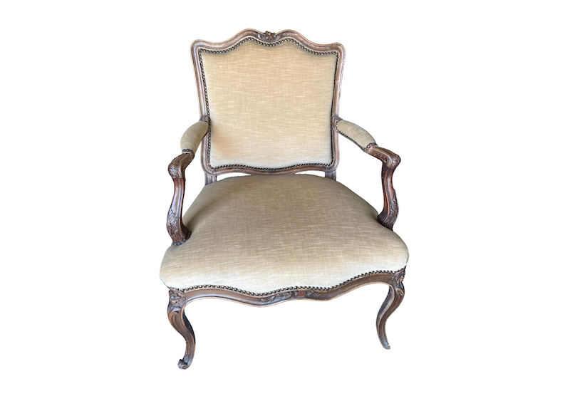 Location fauteuil velours beige événements, location fauteuil vintage, événements bohèmes