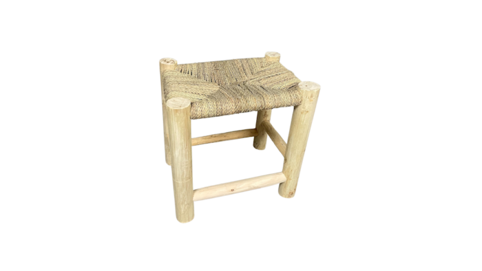 Location tabouret marocain événements, tabouret en bois et fibres de palme tressées, décor bohème, décor oriental