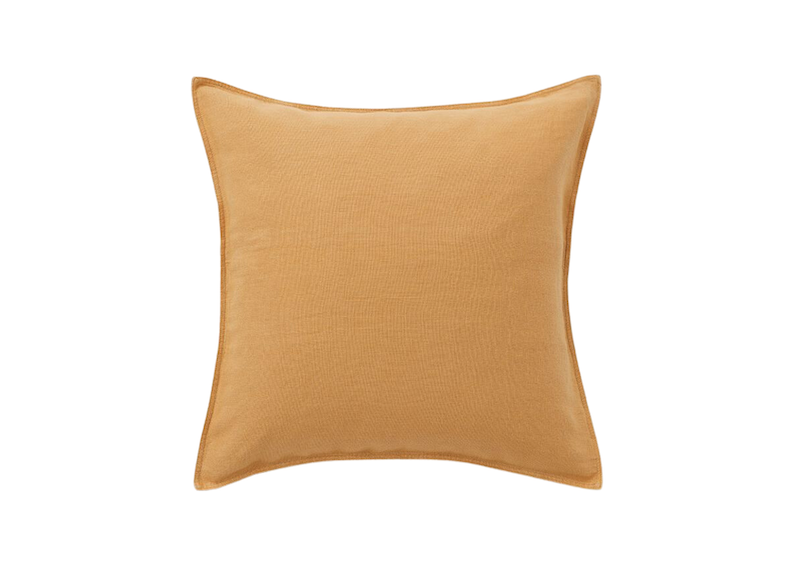 Location coussin lin jaune événements, location coussin jaune moutarde, location événement été, location décoration guinguette