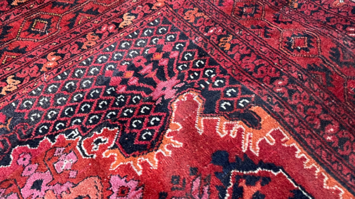 Location tapis oriental fuchsia, Location tapis orient, Location tapis vintage, location tapis orient vintage, location tapis pour les événements, location tapis oriental événements 1001 nuits, décoration mariage oriental, location tapis d'orient vintage