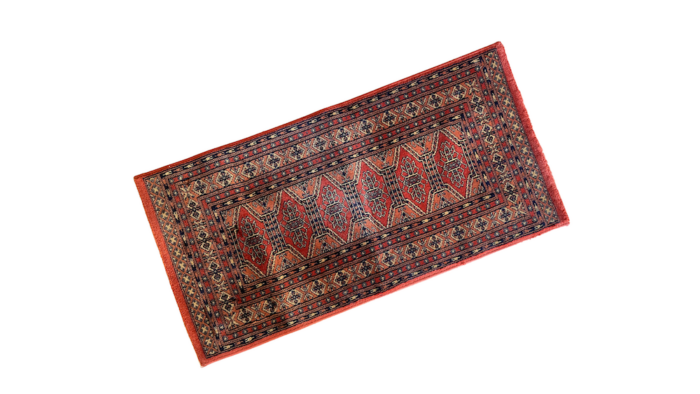 Location tapis rouge événements, Location tapis orient rouge, Location tapis vintage, location tapis orient vintage événements, location tapis beige et rose pour les événements, location tapis oriental événements 1001 nuits, décoration mariage oriental, location tapis d'orient vintage