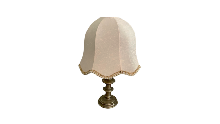 Location lampe vintage événements, location lampe de chevet événements, location éclairage événements, location décoration bohème événements, location décoration mariage, location décoration séminaire, location décoration soirée, location décoration événements en normandie, location décoration événements à Paris