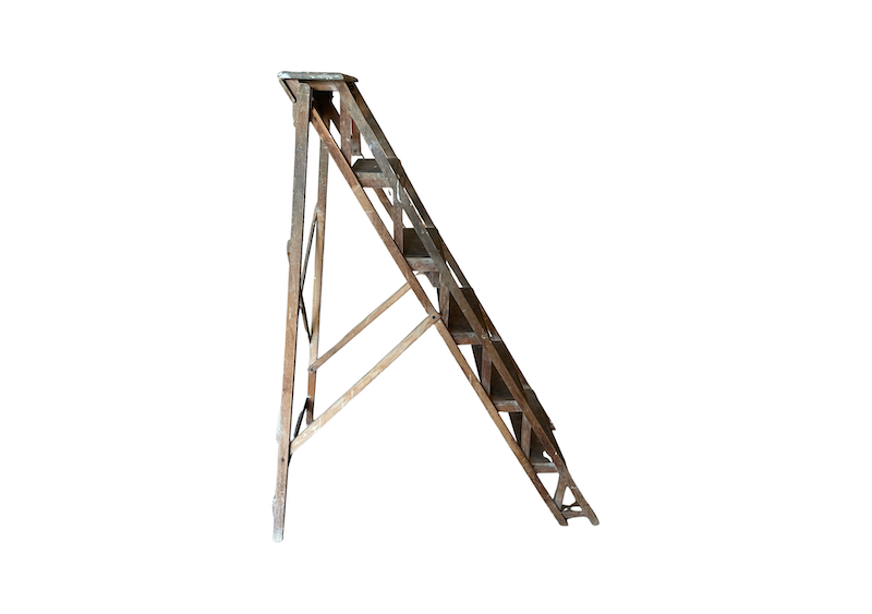 Location escabeau vintage événements, location escabeau en bois événements, location mobilier vintage événements, location décoration événements, r événements, location mobilier événements en normandie, location mobilier événements à Paris, location mobilier événements en région parisienne