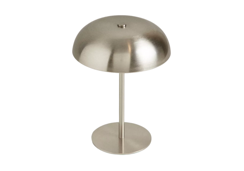 Location lampe chrome événements, location lampadaire événements à Paris, région parisienne, Normandie, location lumière événement, location lampe rechargeable événements, location lampe autonome événements