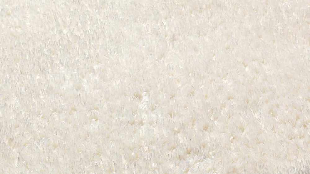 Location tapis moumoute événements, location tapis blanc événements, location tapis moumoute événements, locations tapis poils longs blancs événements, location tapis événements, location mobilier événements en normandie, location mobilier événements à Paris, location mobilier événements en région parisienne