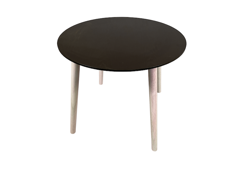 Location table basse bois noir événements, location table basse en bois événements, location mobilier événements, location table basse événements en Normandie, location table basse événements à Paris, location table basse événements en région parisienne
