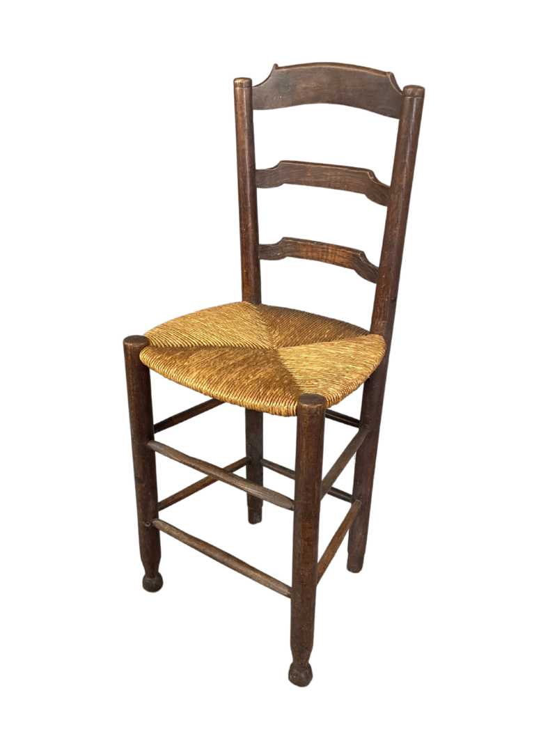 Location chaise paillée événements, location chaise rustique événements, location chaise champêtre événements, location chaise en bois et paille événements, location chaise haute événements, location mobilier guinguette, location mobilier champêtre, location chaise événements en normandie, location chaise événements à Paris, location chaise événements en région parisienne, location chaise mariages, séminaires et soirées