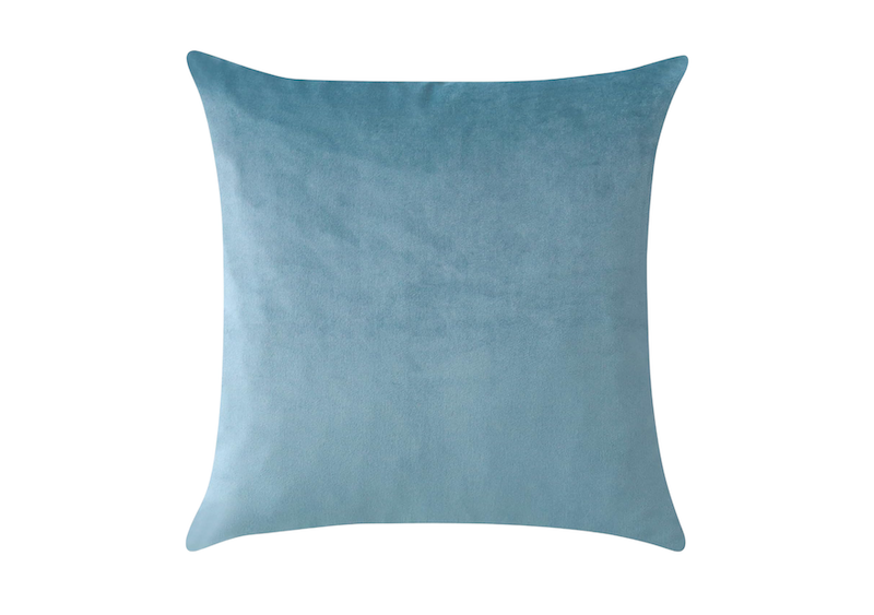 Location coussin bleu ciel événements, location coussin velours bleu ciel événements, location coussins événements, location décoration événements, mariages et séminaires, location décoration pour événements en normandie, location décoration pour événements à Paris, location décoration pour événements en région parisienne