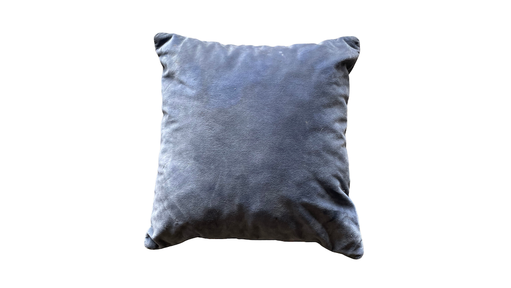 Location coussin velours bleu événements, location coussin velours gris événements, location coussin événements thème hiver, location coussin 1001 nuits événements, location décoration événements, mariages et séminaires, location décoration pour événements en normandie, location décoration pour événements à Paris, location décoration pour événements en région parisienne