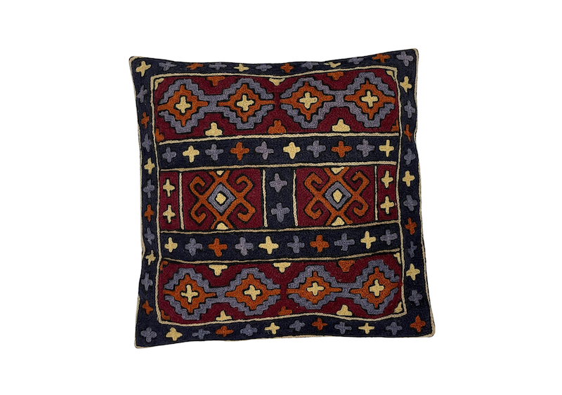 Location coussin oriental brodé événements, Location coussin oriental événements, location coussin 1001 nuits événements, location coussin événements orientaux, location coussin marocain événements, location coussin marron événements, location décoration événements, mariages et séminaires, location décoration pour événements en normandie, location décoration pour événements à Paris, location décoration pour événements en région parisienne