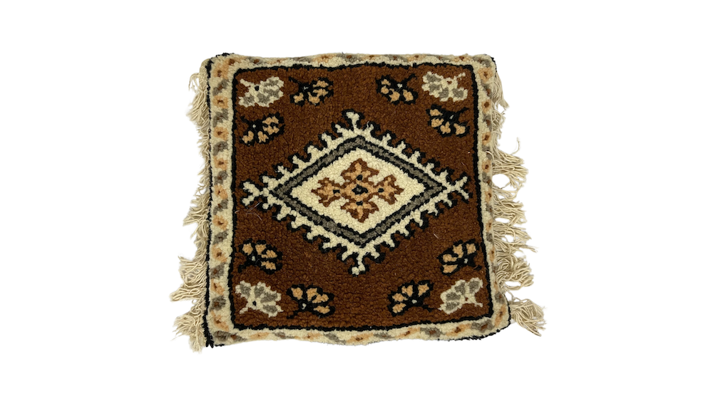 Location coussin oriental marron événements, location coussin 1001 nuits événements, location coussin événements orientaux, location coussin marocain événements, location coussin marron événements, location décoration événements, mariages et séminaires, location décoration pour événements en normandie, location décoration pour événements à Paris, location décoration pour événements en région parisienne